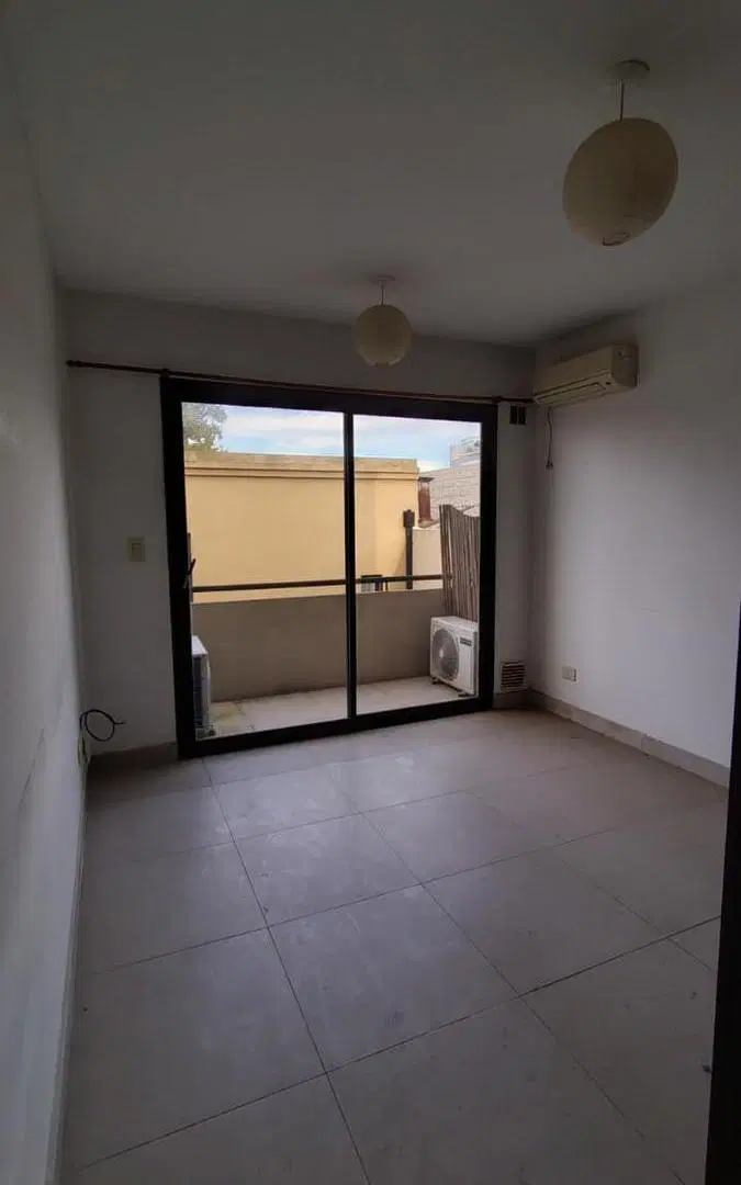 Departamento en Bernal Este 4