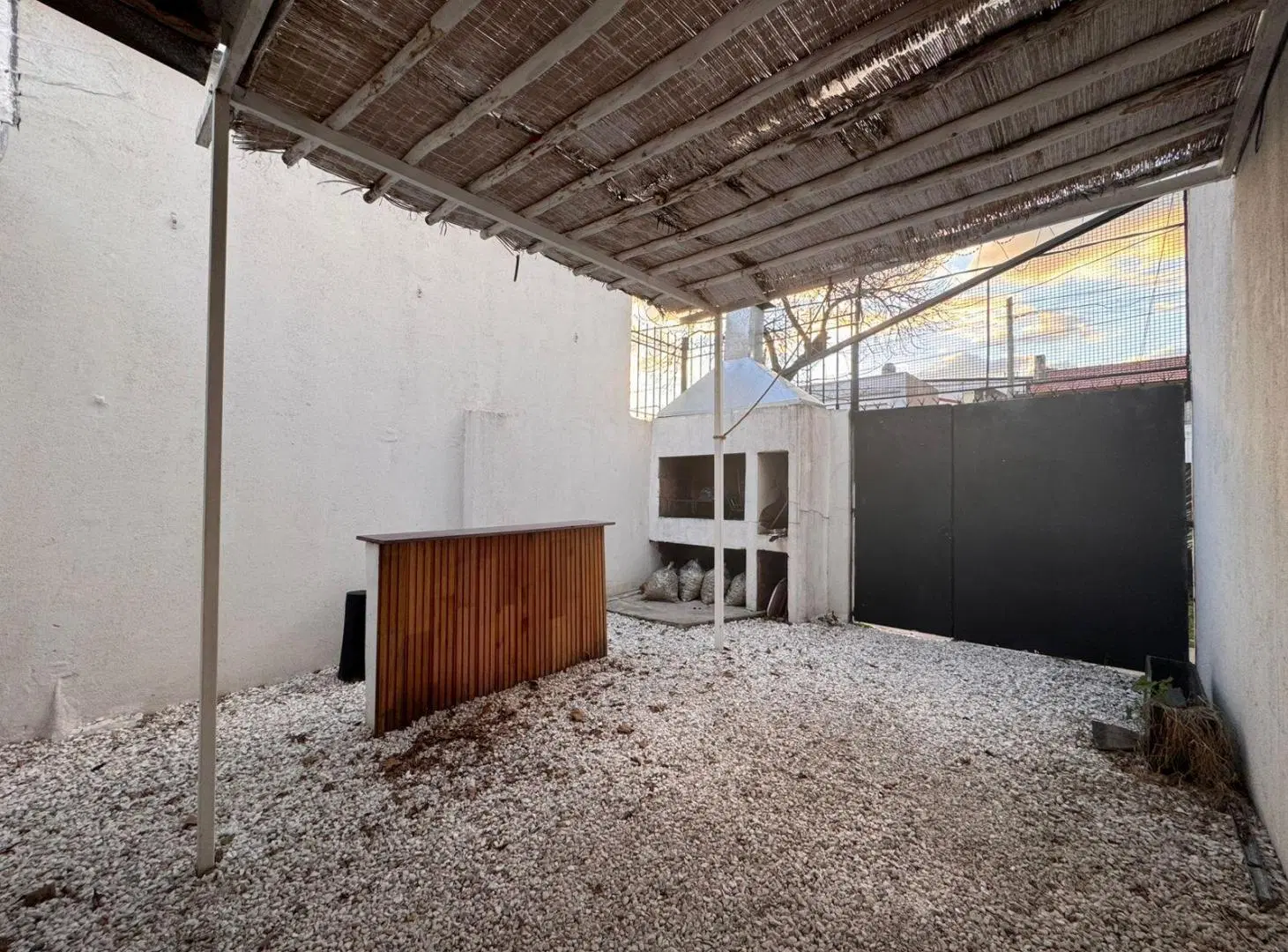 Esquina estratégica en Bernal | Ideal para uso comercial, profesional o inversión 4