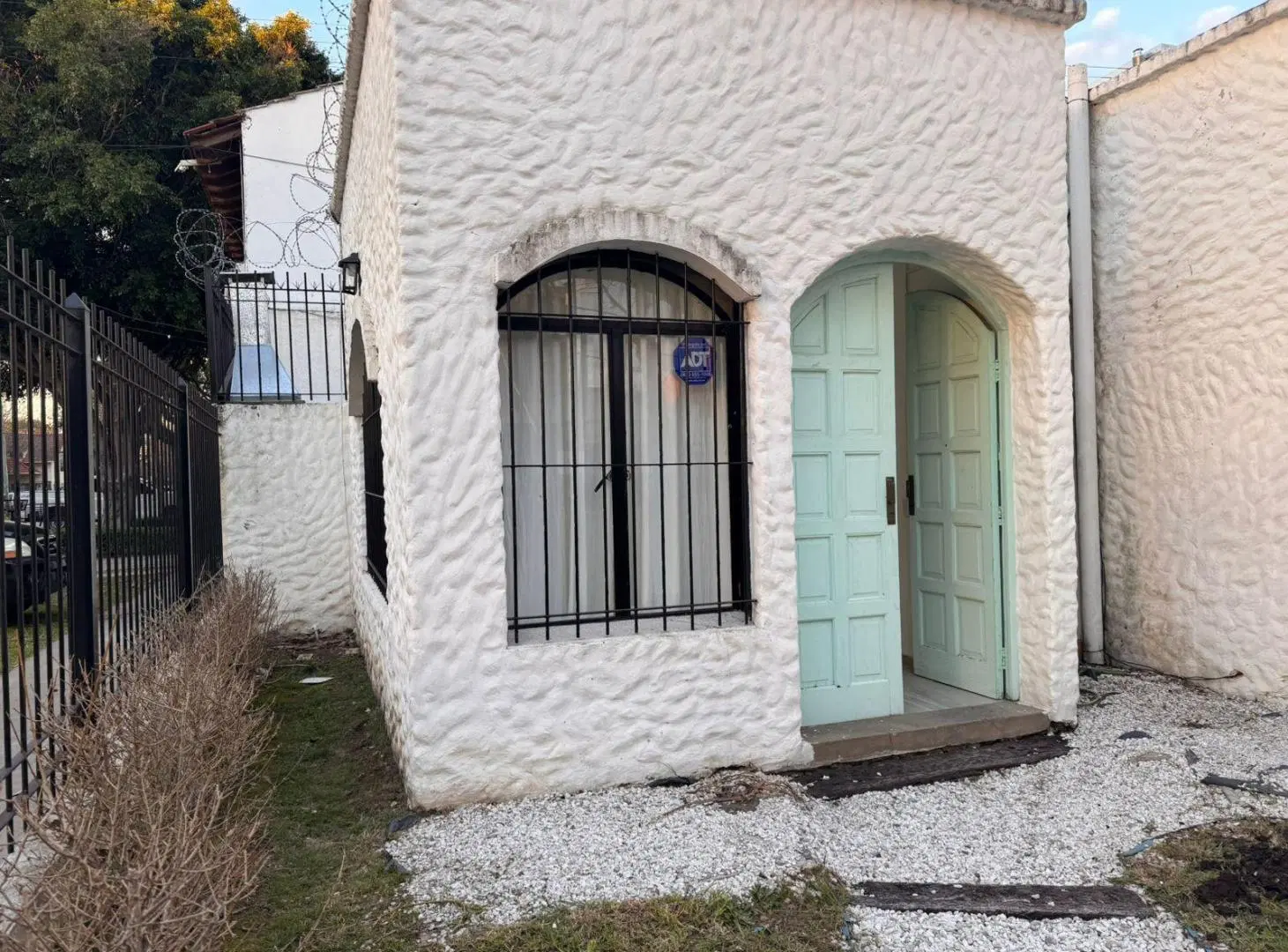 Esquina estratégica en Bernal | Ideal para uso comercial, profesional o inversión 5