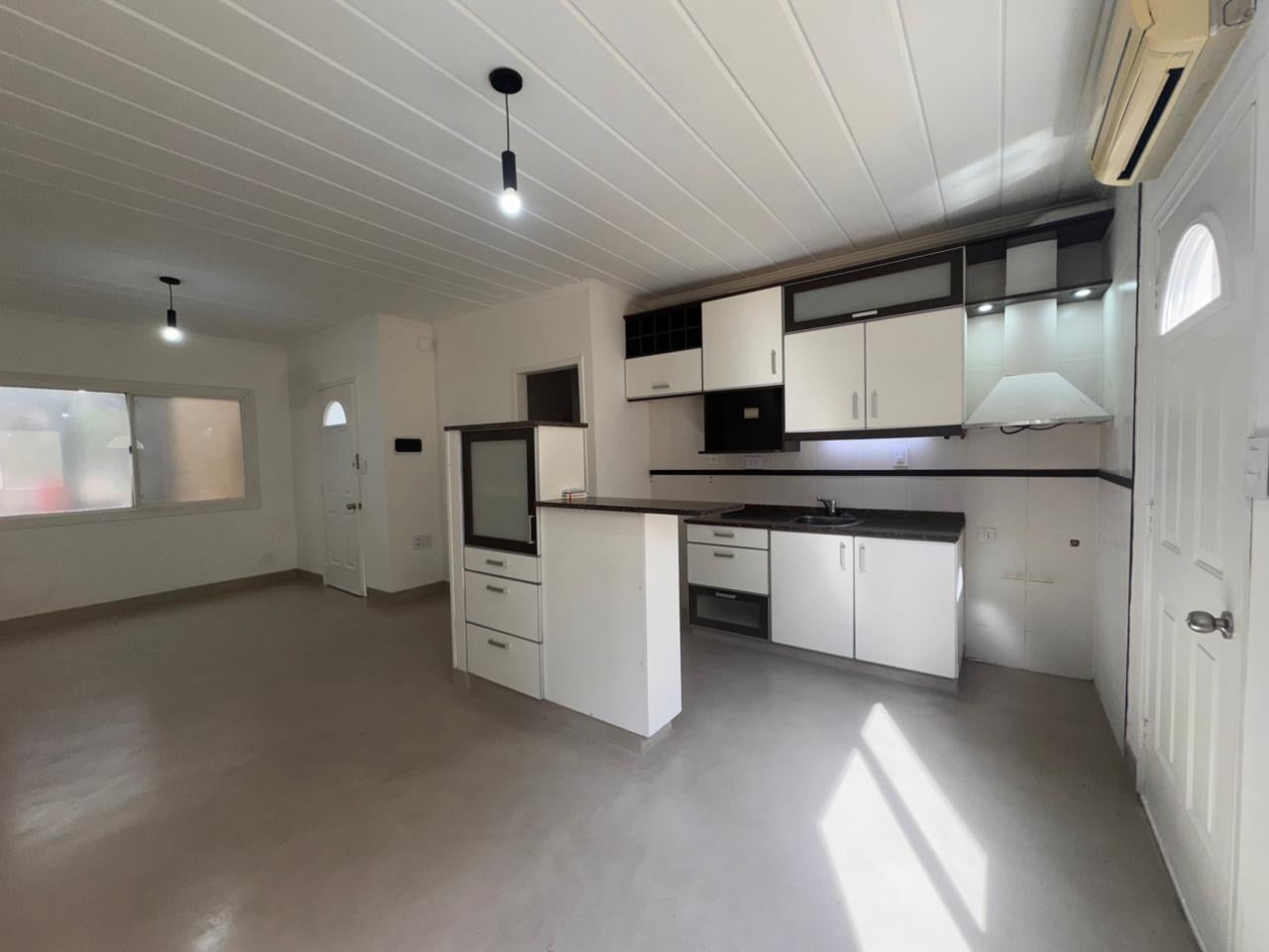 Foto de Dúplex 4 Ambientes con Cochera en Barrio Privado Aires de Quilmes I, imagen 4