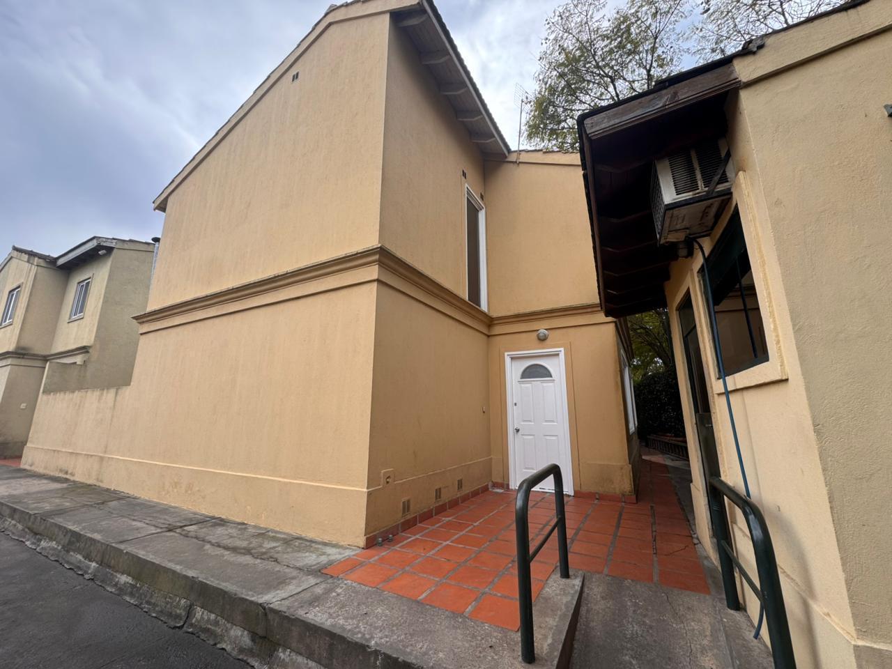 Foto de Dúplex 4 Ambientes con Cochera en Barrio Privado Aires de Quilmes I, imagen 1