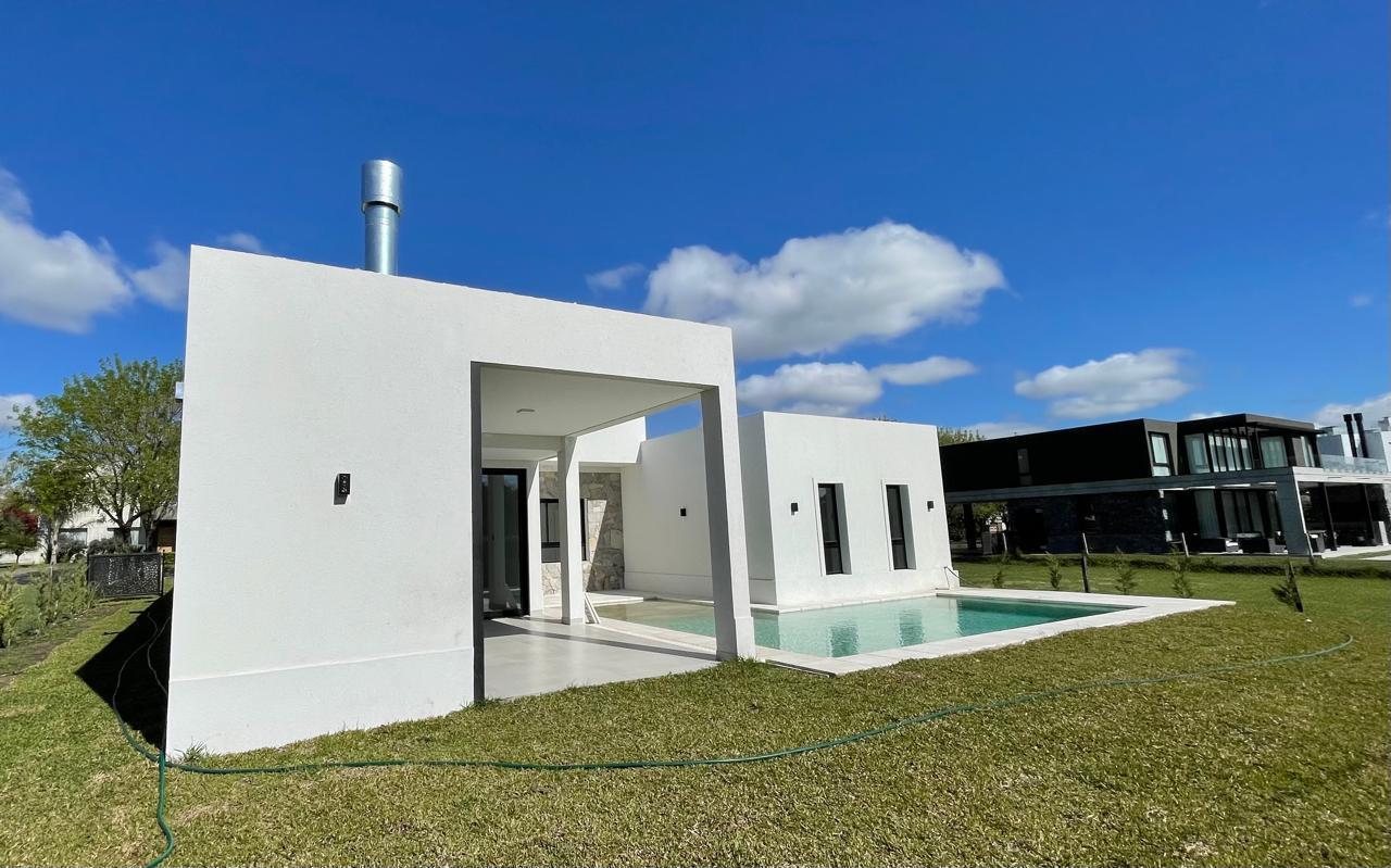 Foto de CASA EN VENTA 5 AMB. C/PISCINA-BARRANCAS DE IRAOLA, imagen 4