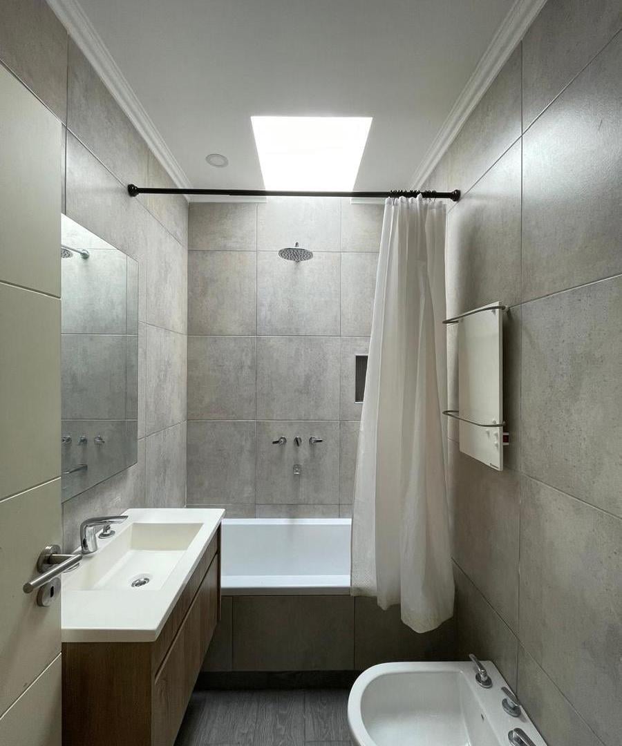 Foto de CASA EN ALQUILER 3 AMBIENTES C/ PARQUE Y PISCINA- BERNAL., imagen 5