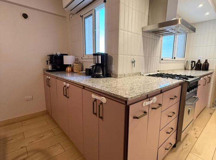 Departamento 3 Dormitorios en  VENTA en Microcentro 3