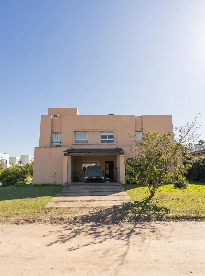Casa en VENTA en Los Nogales 1