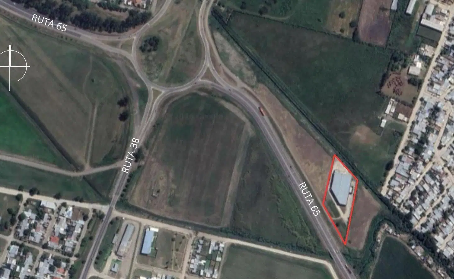 Local en Acceso a Concepción con terreno de 5300 m2 5