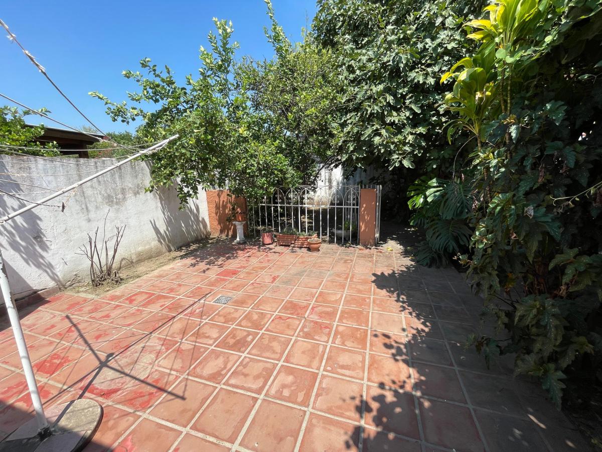 Vendo - Hermosa Porpiedad B° Jorge Newbery - 3 Dorm. / Cochera / Patio 1