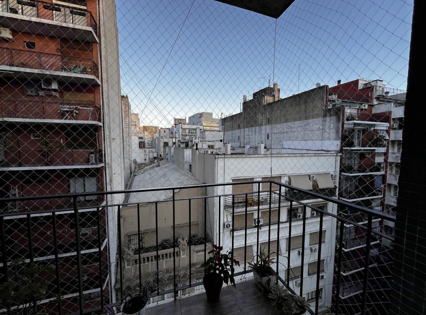Alquiler - Barrio Norte - 3 ambientes - dependencia servicio- balcon