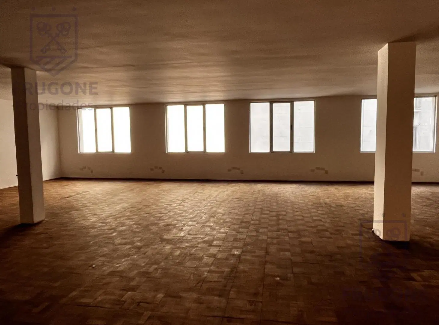 VENTA - Oportunidad de Inversión – Edificio Comercial - con Gran Potencial de Desarrollo 5