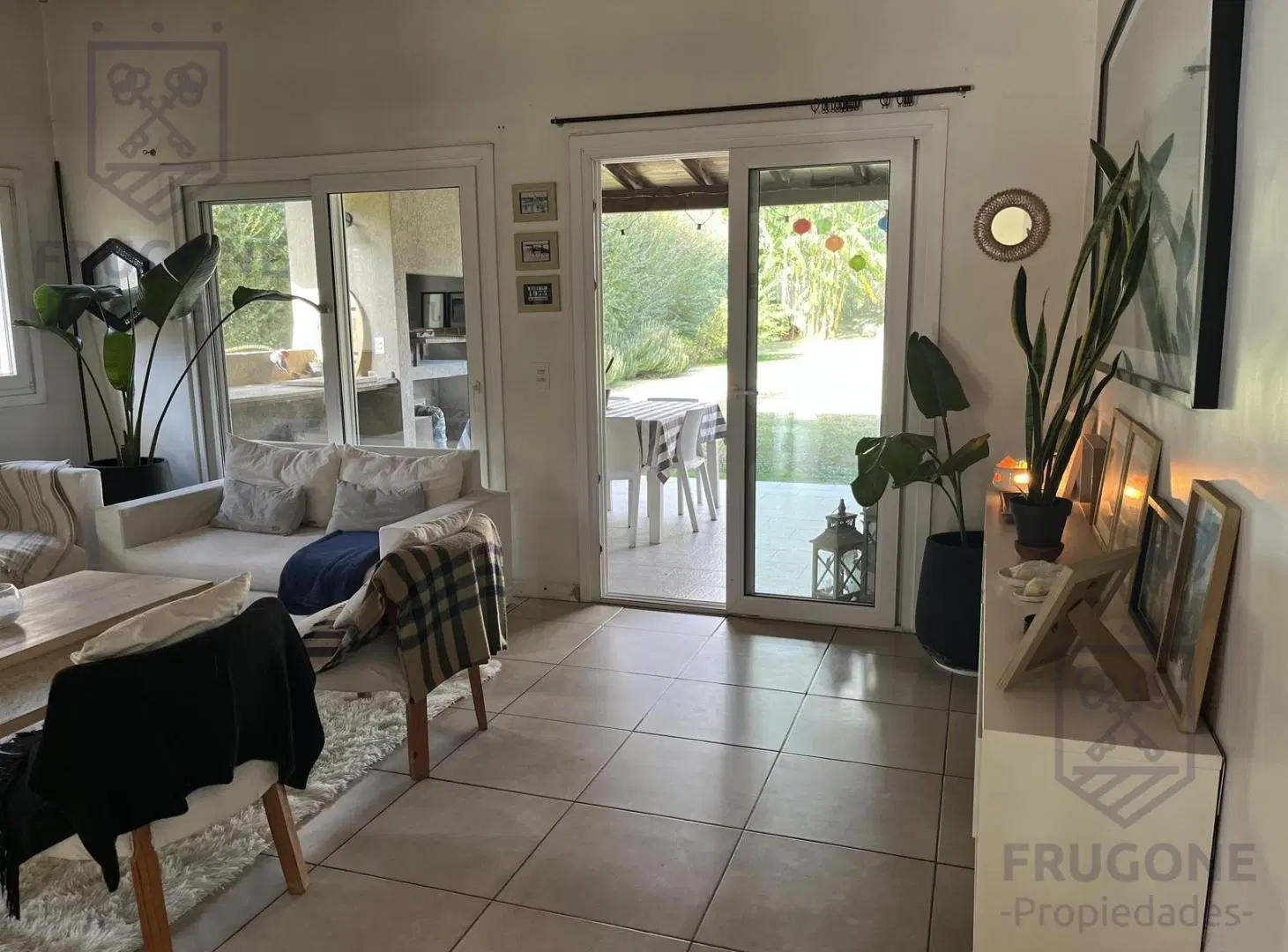 Casa en Los Olivares | 3 Dormitorios | Galería, Jardín y Club | Apto crédito 2