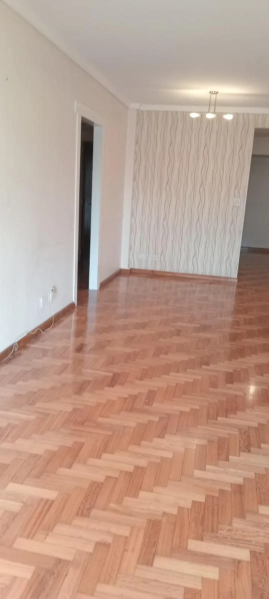 Venta de Excelente Departamento. Piso 6° Al Frente con Cochera. Monroe Al 2500. 3