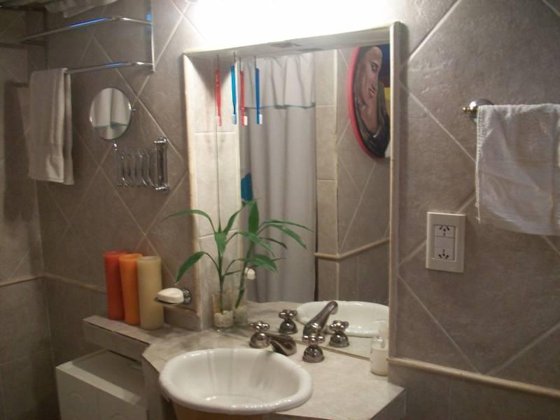Excelente Departamento de 90 m² Frente a Plaza Primera Junta 4