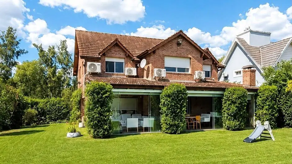 Imponente Casa en alquiler Barrio Solares del Talar 2