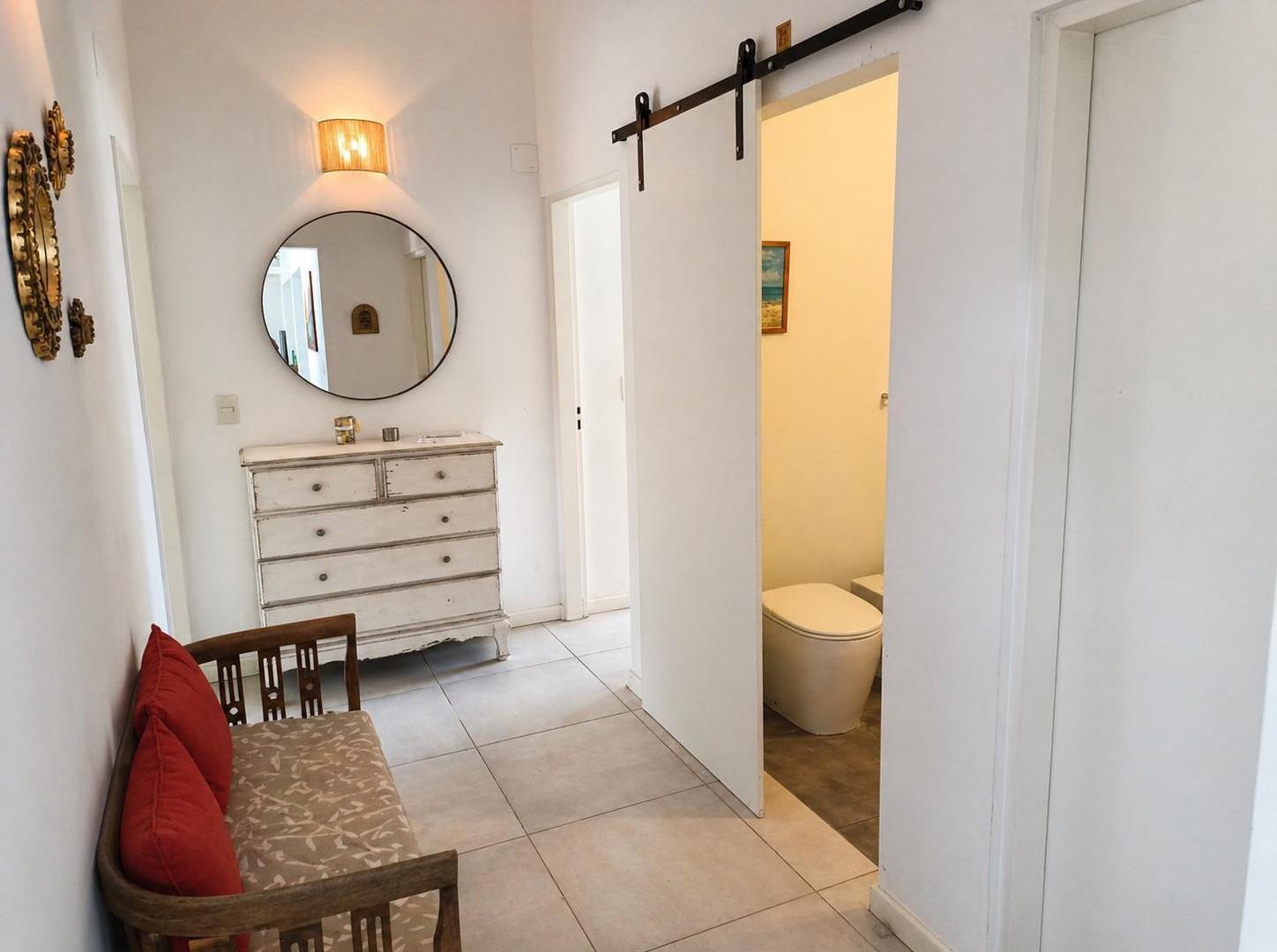 Foto de Casa en venta 5 ambientes con pileta en San Sebastian Area 10, imagen 1