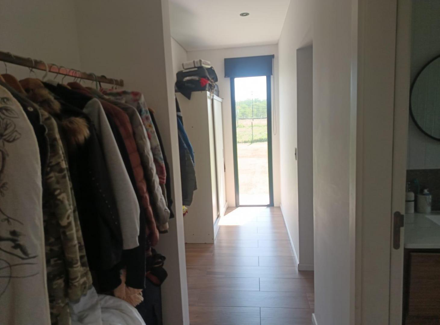 Foto de Casa en venta 4 ambientes San Sebastian Area 9 Apto credito, imagen 2