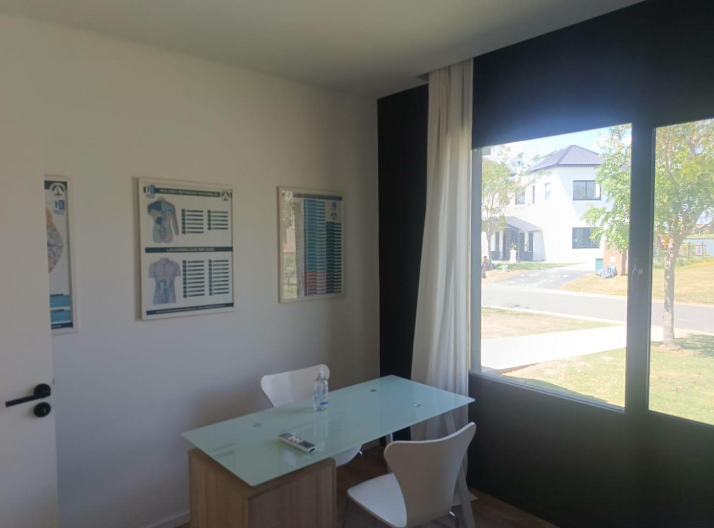 Foto de Casa en venta 4 ambientes San Sebastian Area 9 Apto credito, imagen 3