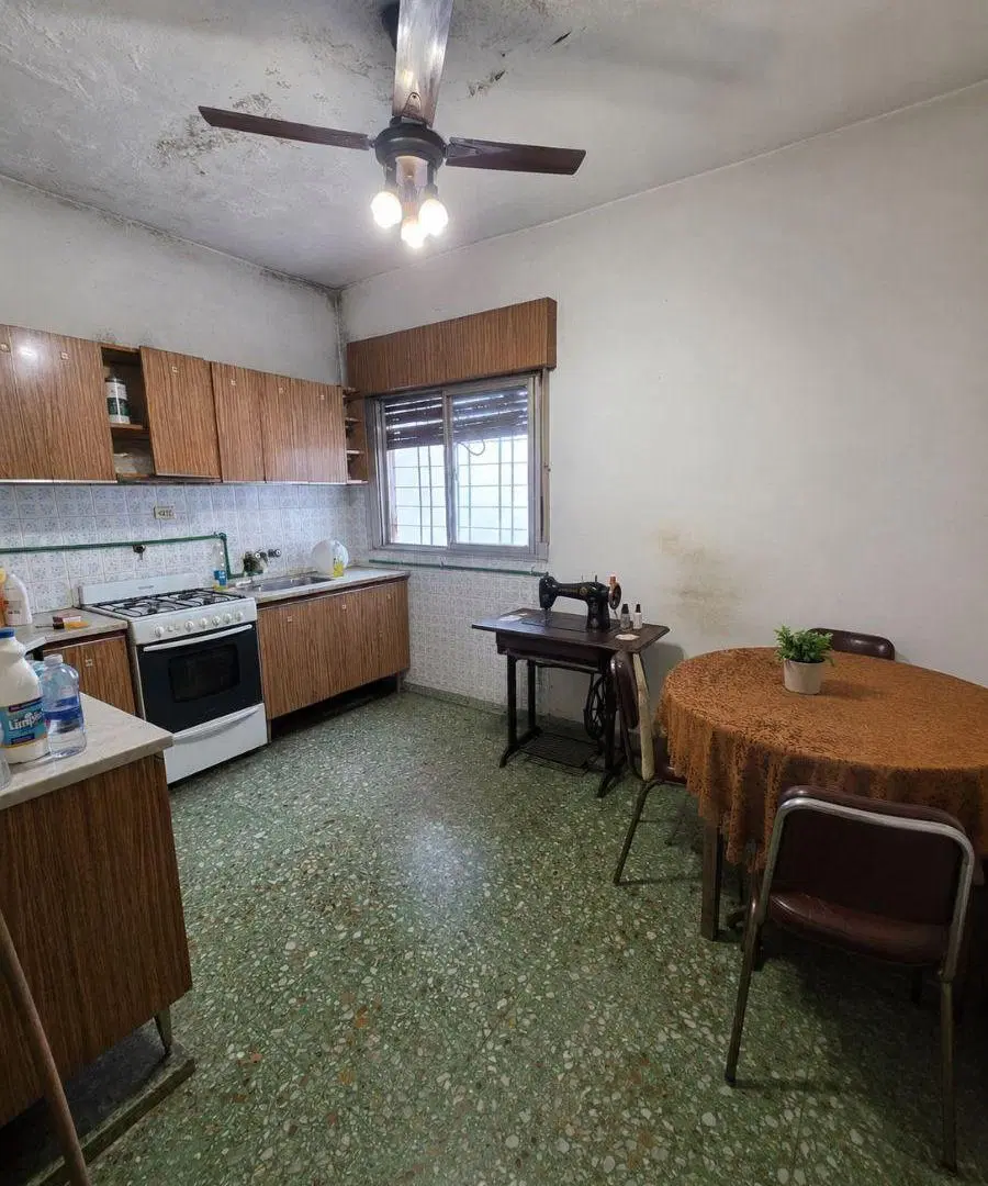 Casa Lote en Venta en Banfield 3
