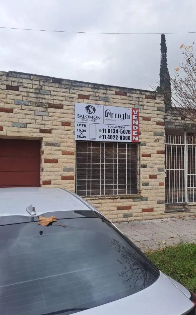 Casa Lote en Venta en Banfield 2