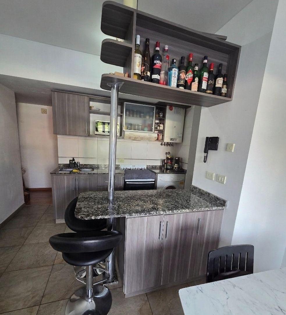 Foto de Departamento 2 Ambientes con Cochera en Alquiler, imagen 2