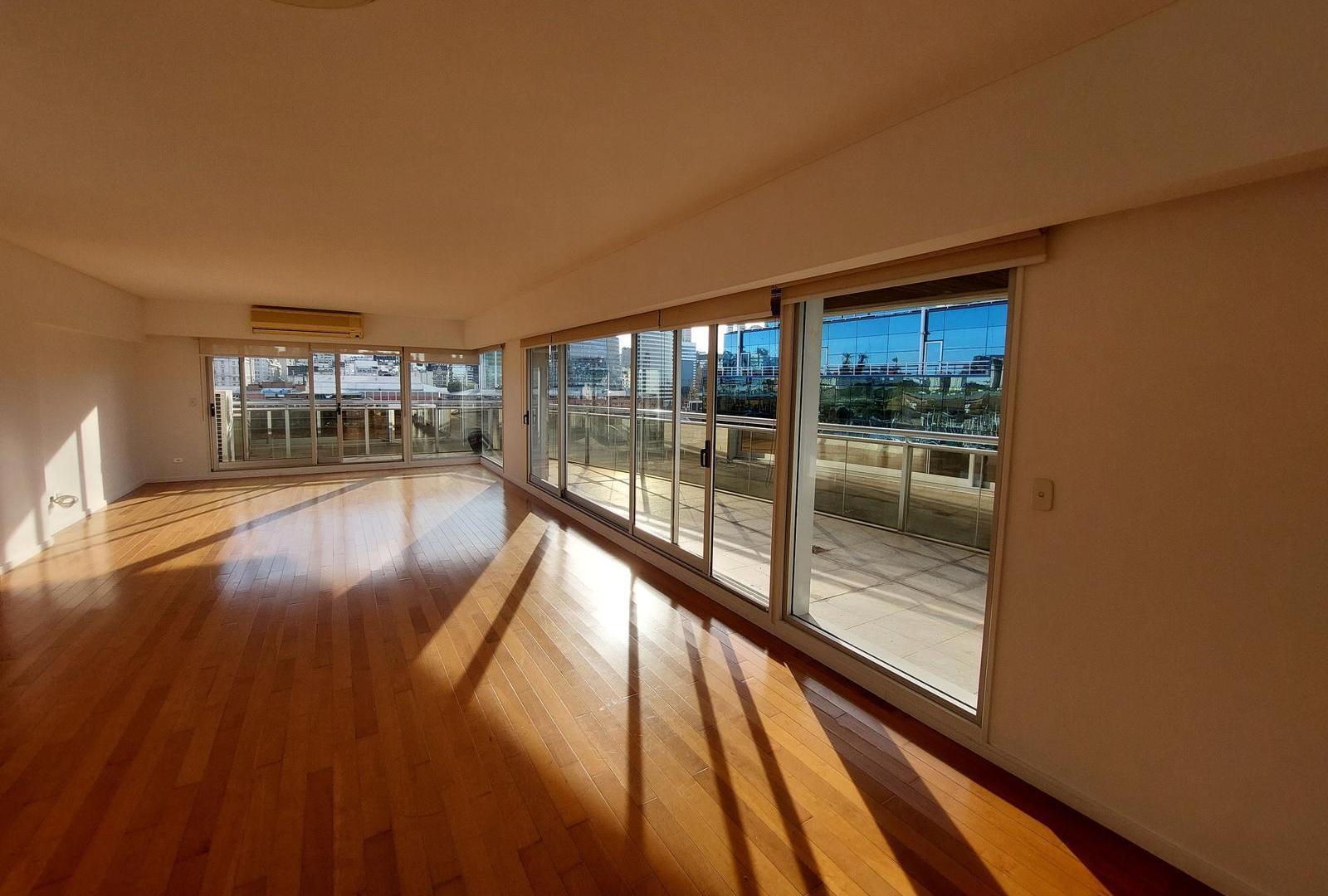 VENTA DE DEPARTAMENTO 4 AMBIENTES, c/2 COCHERAS Y BAULERA - TERRAZAS DEL YACHT