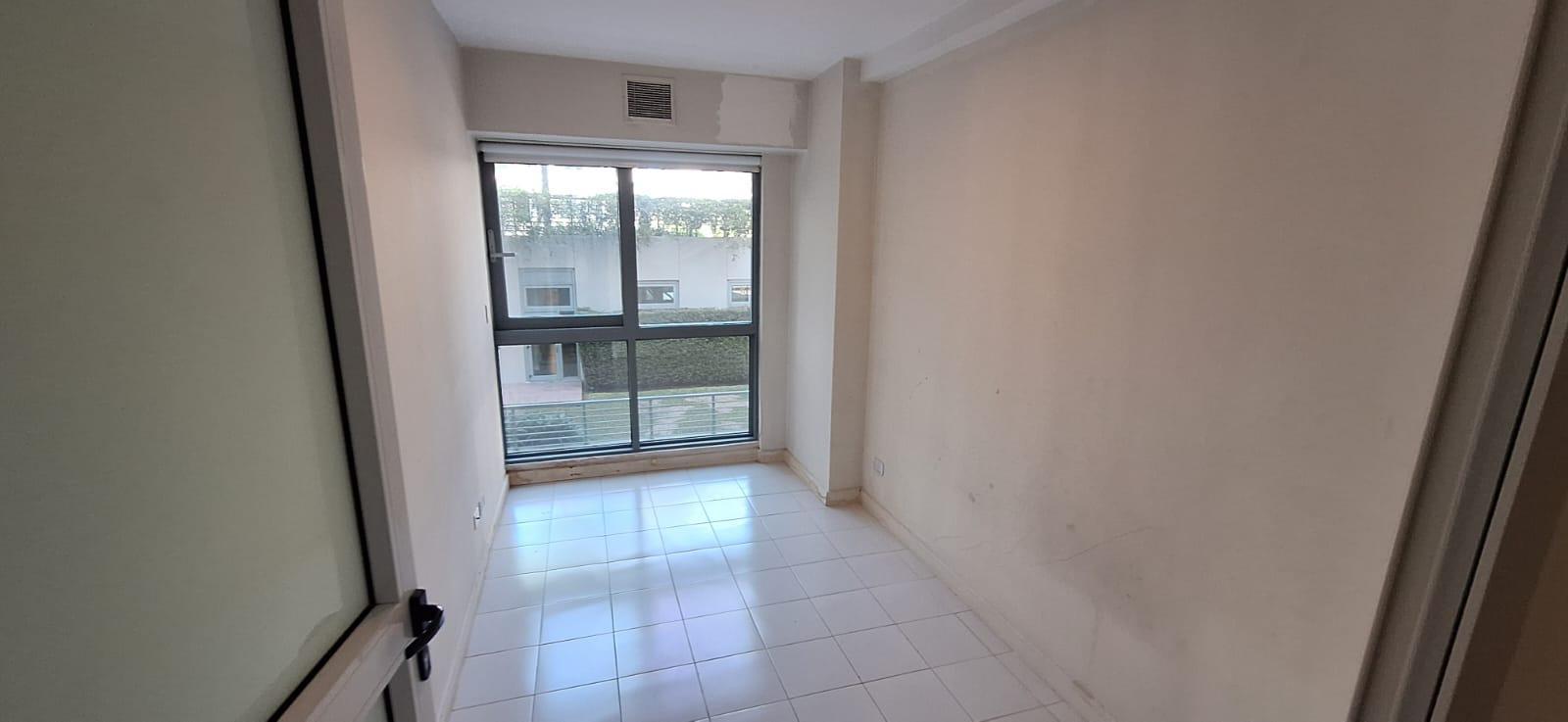 Foto de VENTA DE 5 AMBIENTES c/3 COCHERAS (opcionales), Y BAULERA - MADERO, imagen 3