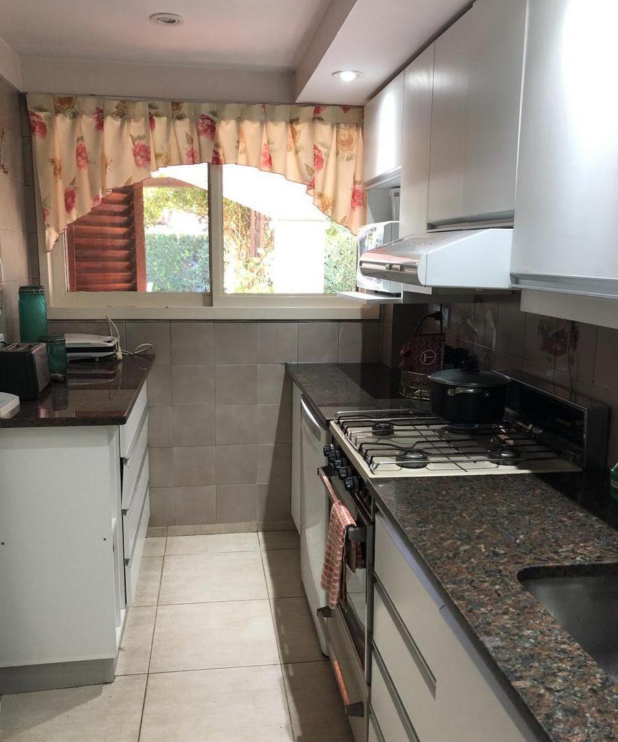 Foto de Casa - Alquiler Temporal Casa 5 Ambientes con Dependencia, Parrilla y, imagen 2