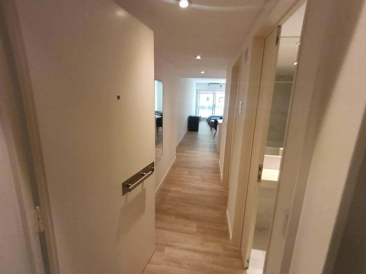 Foto de ALQUILER DE MONOAMBIENTE AMOBLADO c/VESTIDOR - BLACK ARCOS, imagen 1