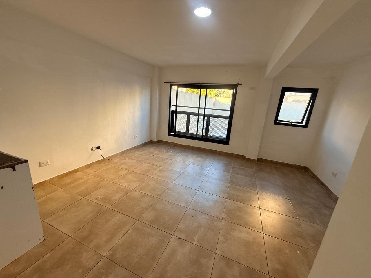 Foto de VENTA DE DEPARTAMENTO MONOAMBIENRTES c/COCHERA (opcional) / MORON NORTE, imagen 2