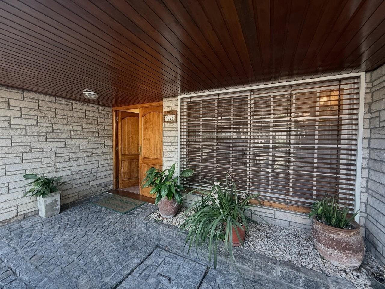 Foto de Casa en venta en Martínez 4 dormitorios con 3 cocheras Piscina, jardín, imagen 2