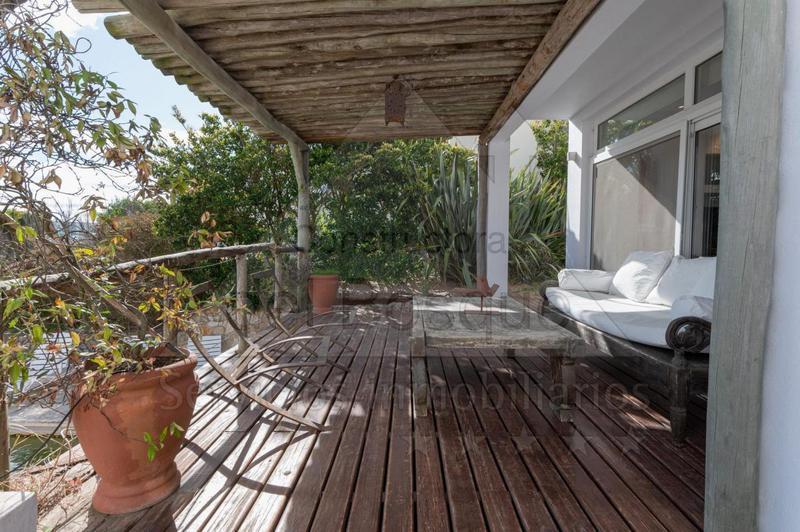 Casa Moderna en Primera Línea de Mar (Cod. 485) 1