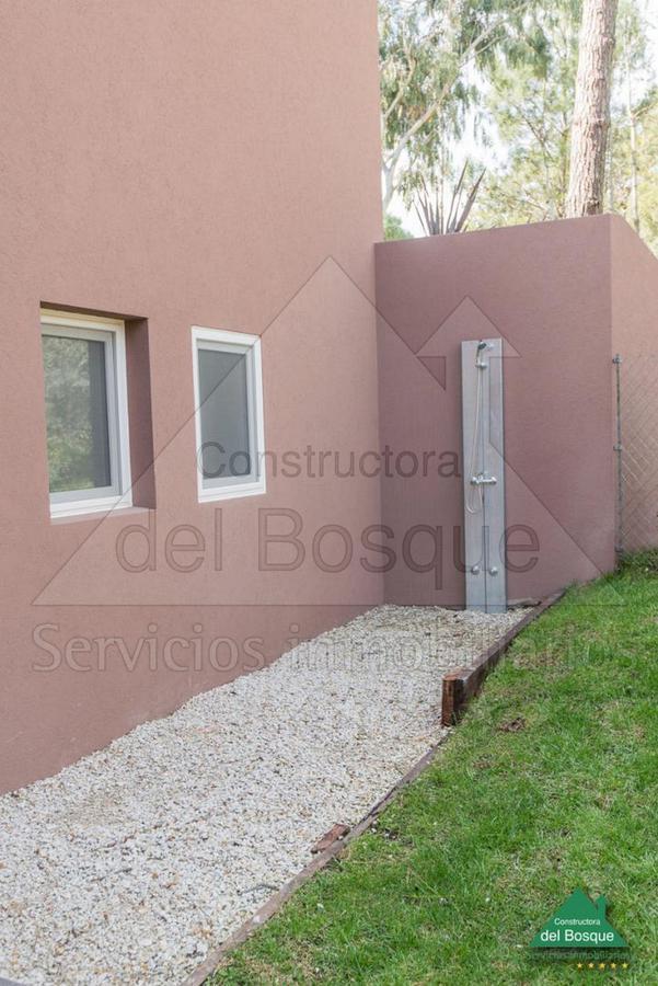 Distribuida en Dos Plantas, con Vista Plena Al Golf. (Cod - 293) 5