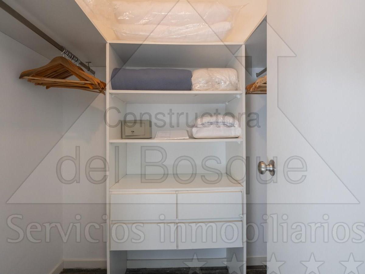 Casa Moderna, en Dos Plantas, Ofrece Vista Al Golf. (Cod - 141) 5