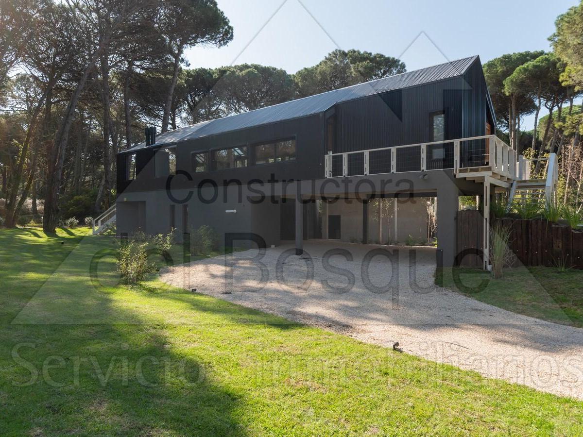 Casa de Estilo Nórdico a Estrenar con Increíbles Vistas Al Bosque. (Cod - 22) 1