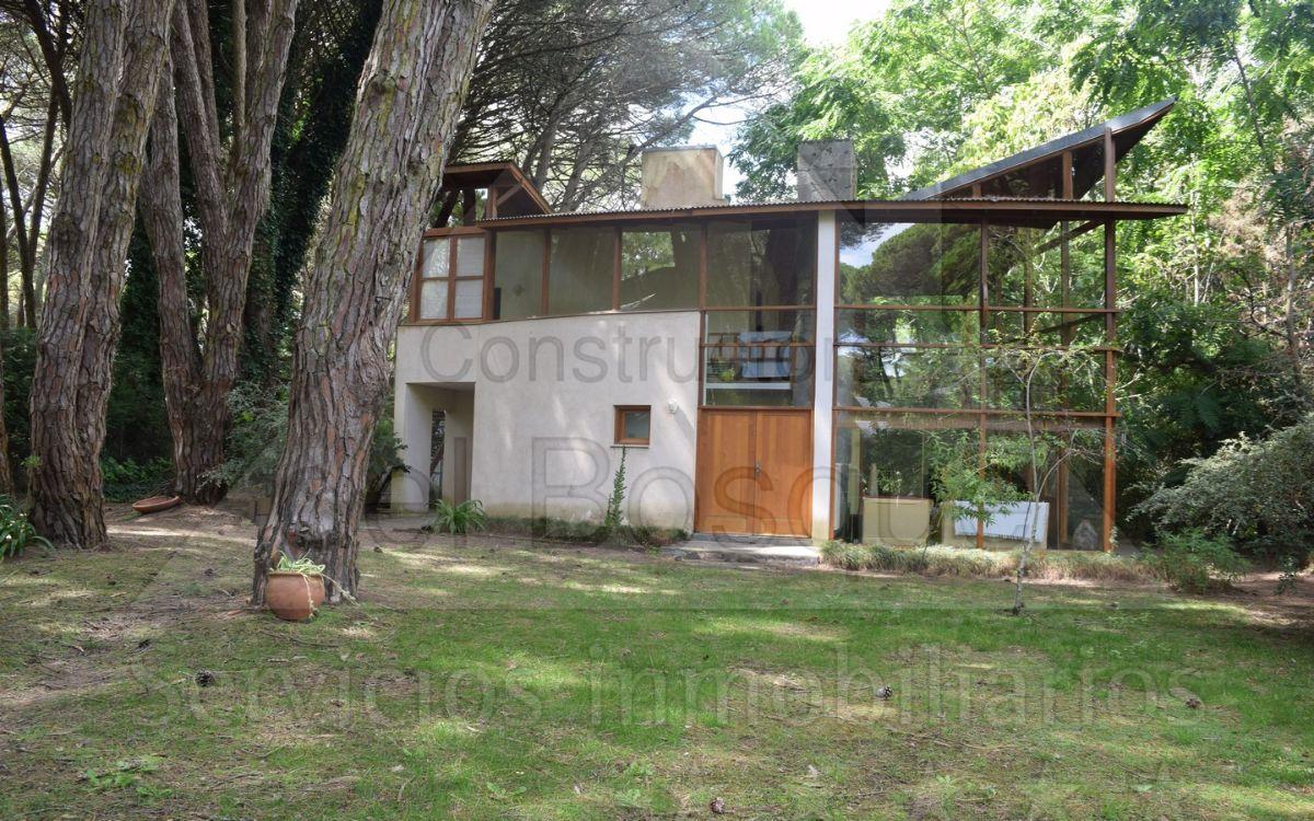 Encantadora casa diseñada para dos personas, en dos plantas. (Cod-150)