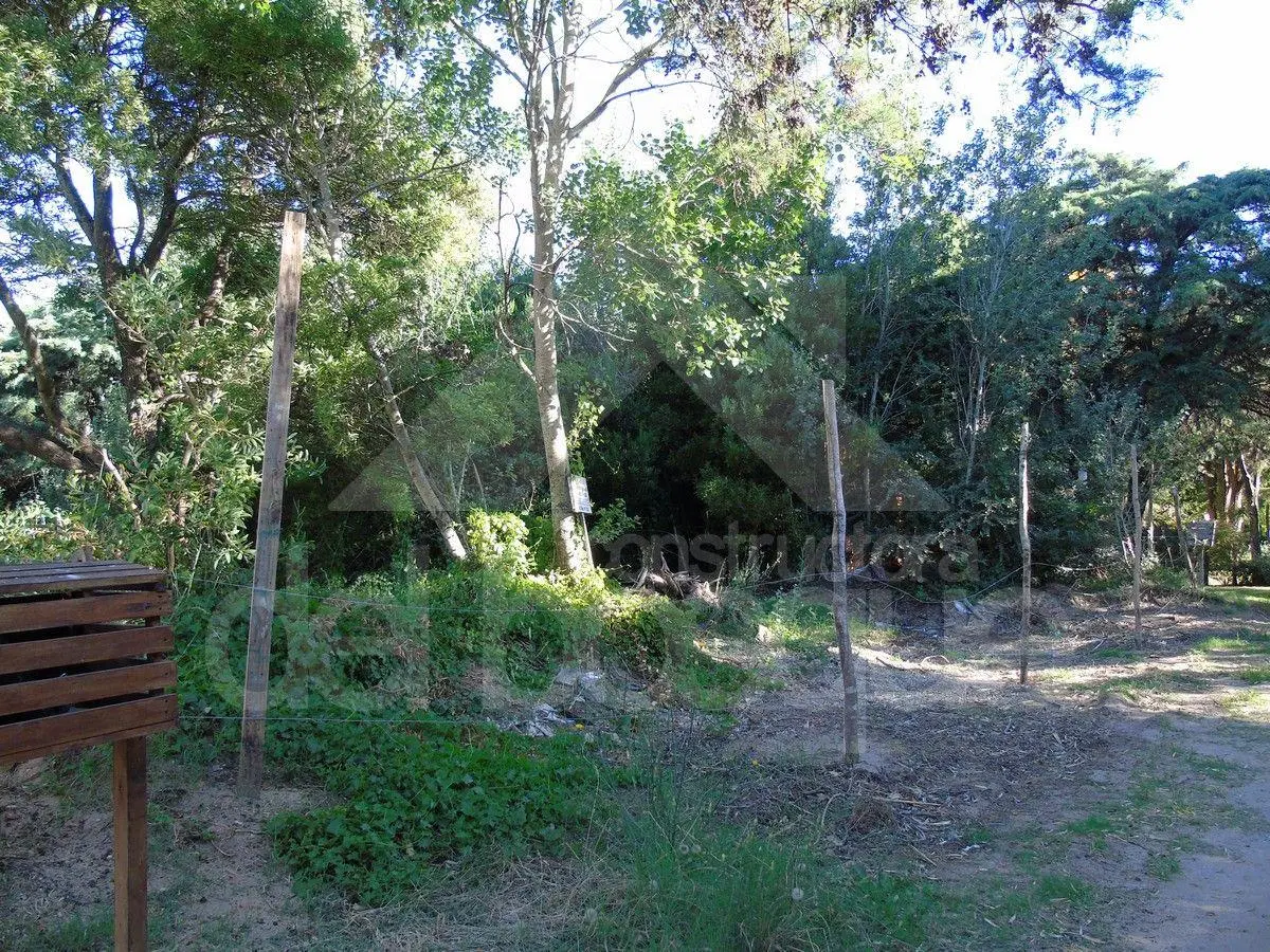 Lote unifamiliar en Cul de Sac, cercano al mar 2