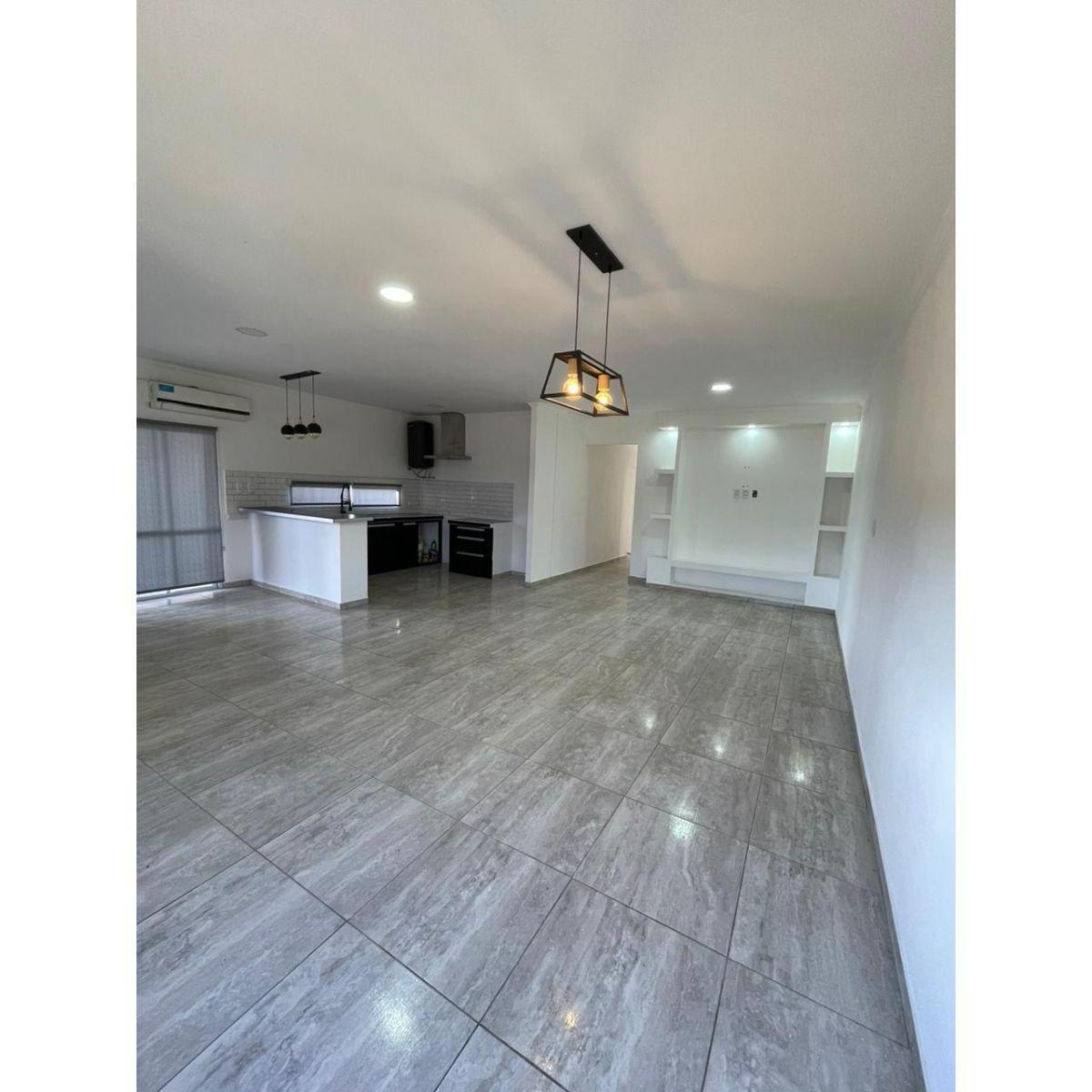 Foto de Casa 4 dormitorios con pileta - Arroyo Seco, imagen 5