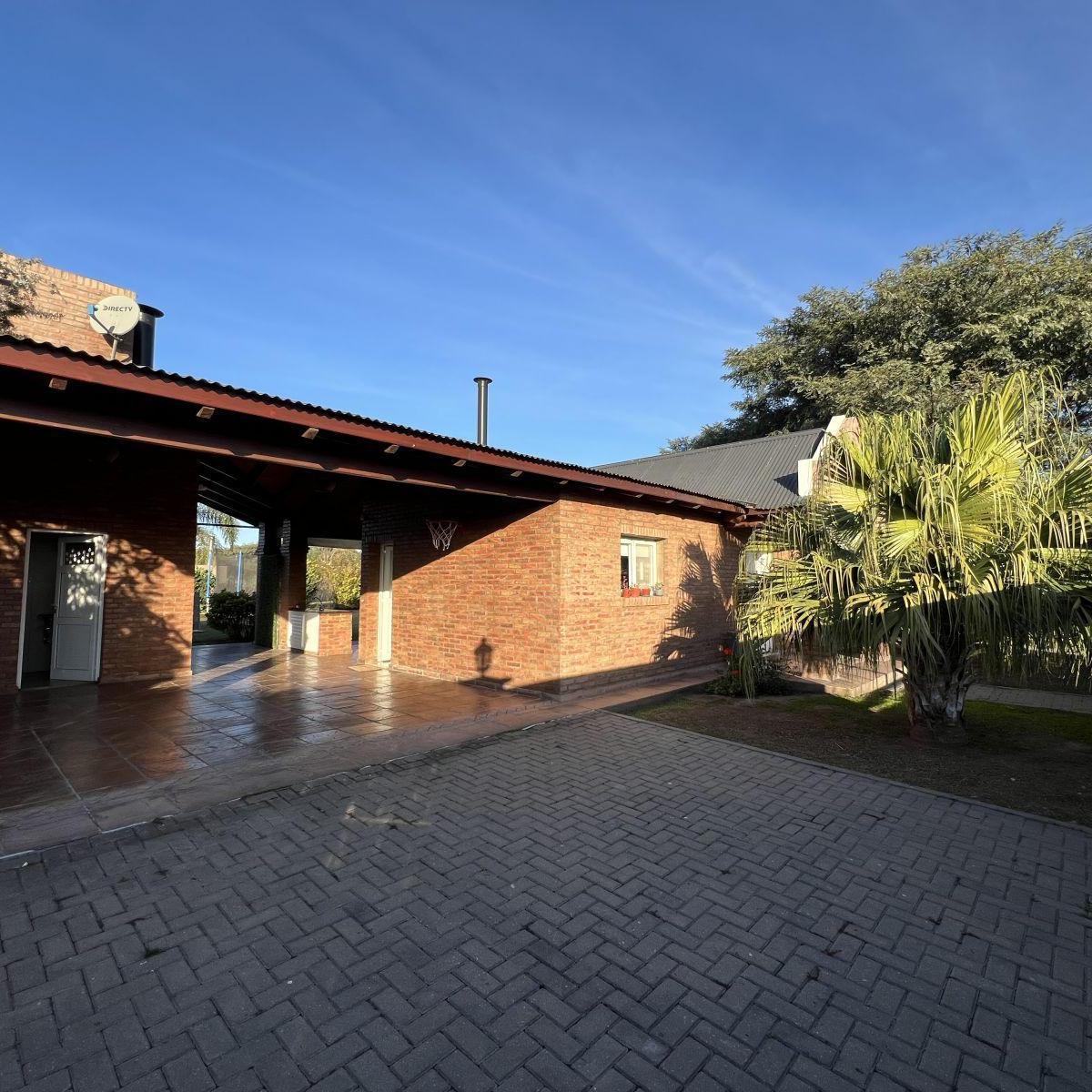 Casa 3 Dorm. - Cantegril 3