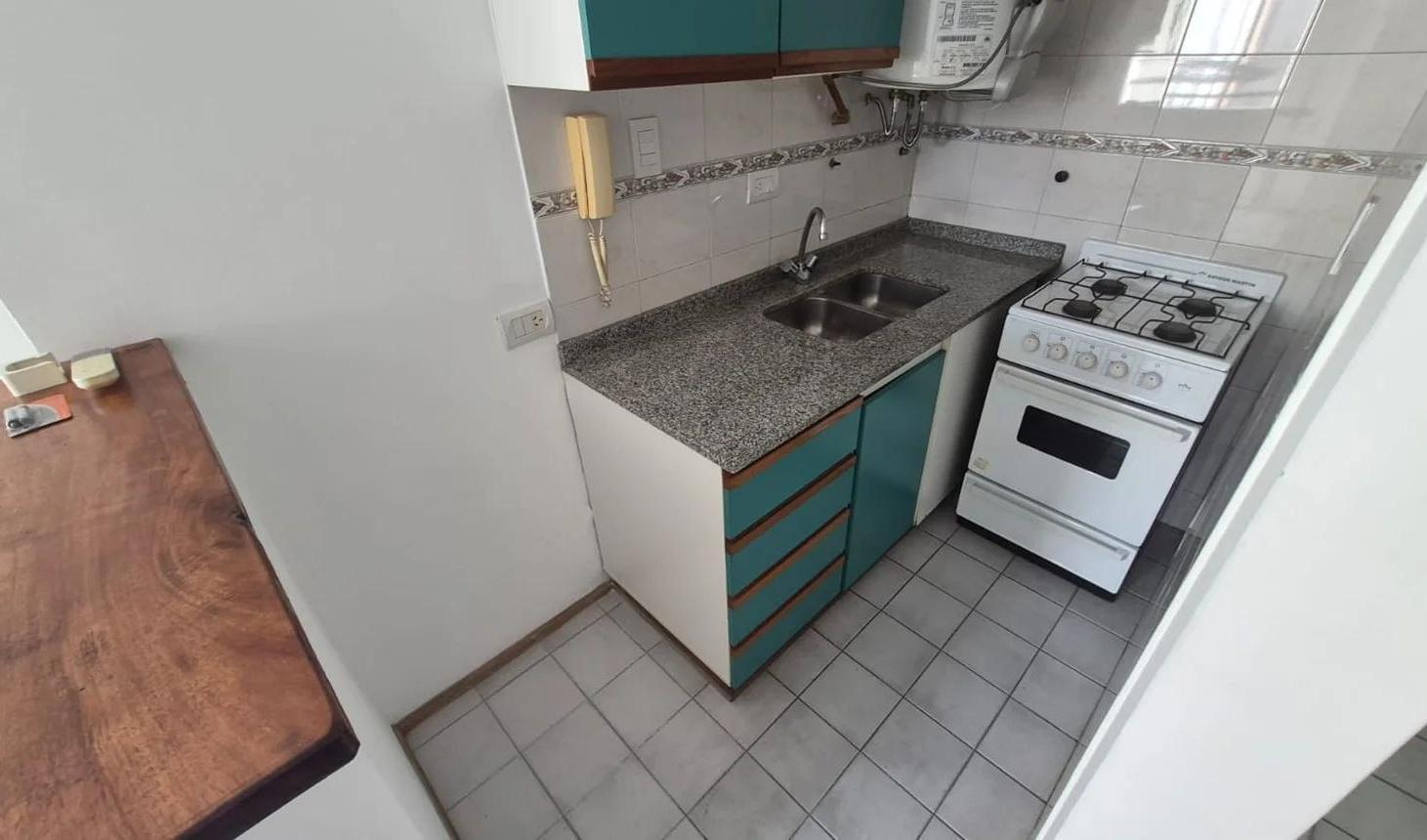 Foto de Departamento monoambiente al contrafrente con balcón en venta | Laprida, imagen 4