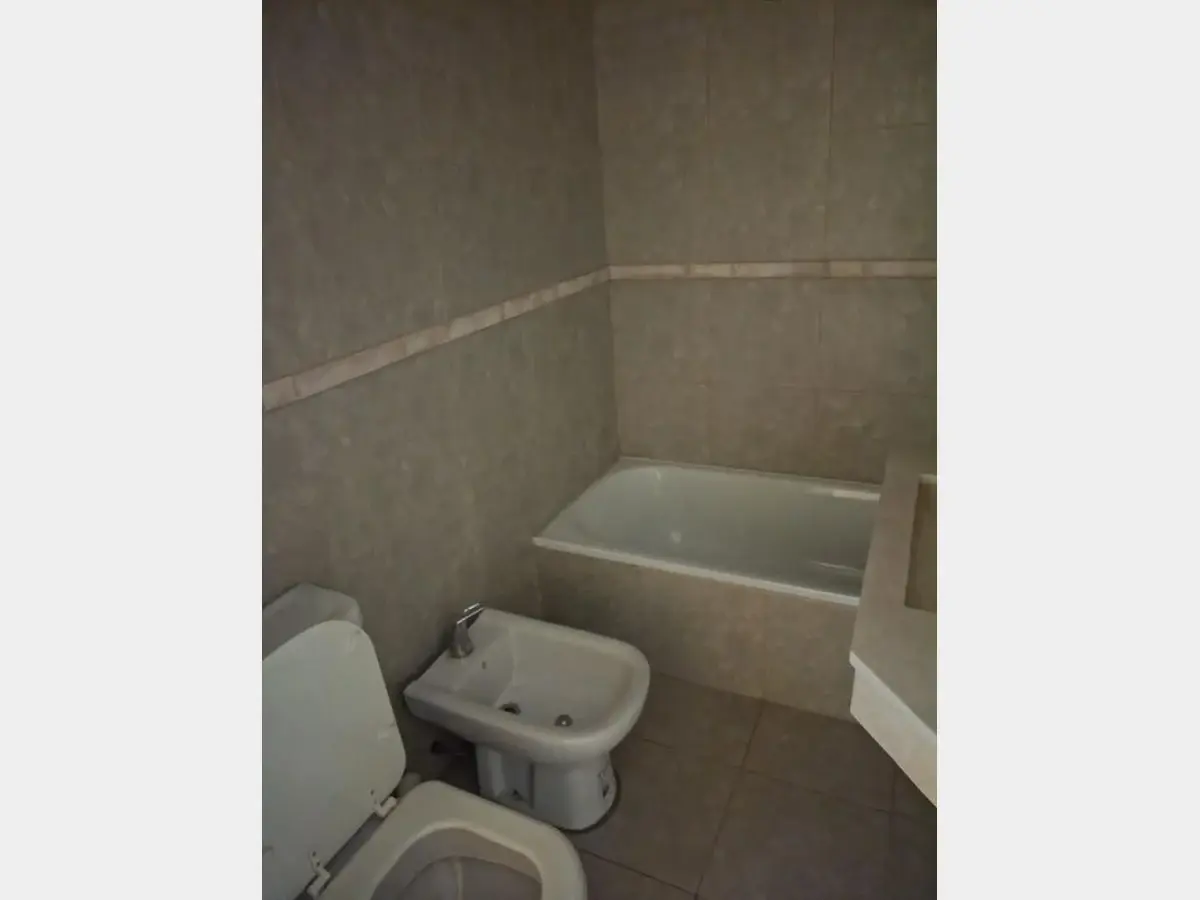 Departamento en Venta en Moron 4