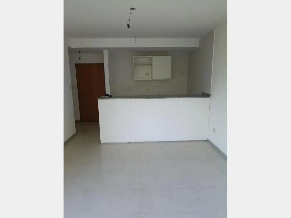 Departamento en Venta en Moron 8