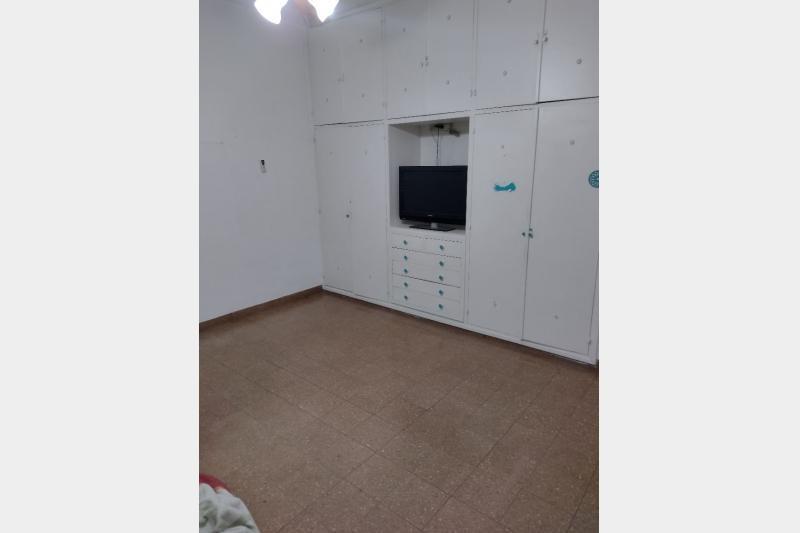 Foto de Casa en Alquiler en Villa Luzuriaga, imagen 1