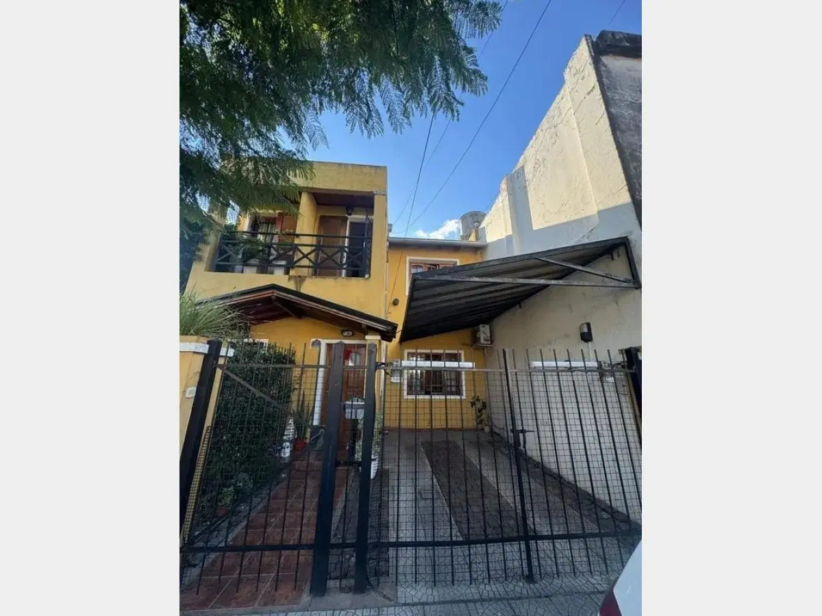 Duplex en Venta en Haedo 5
