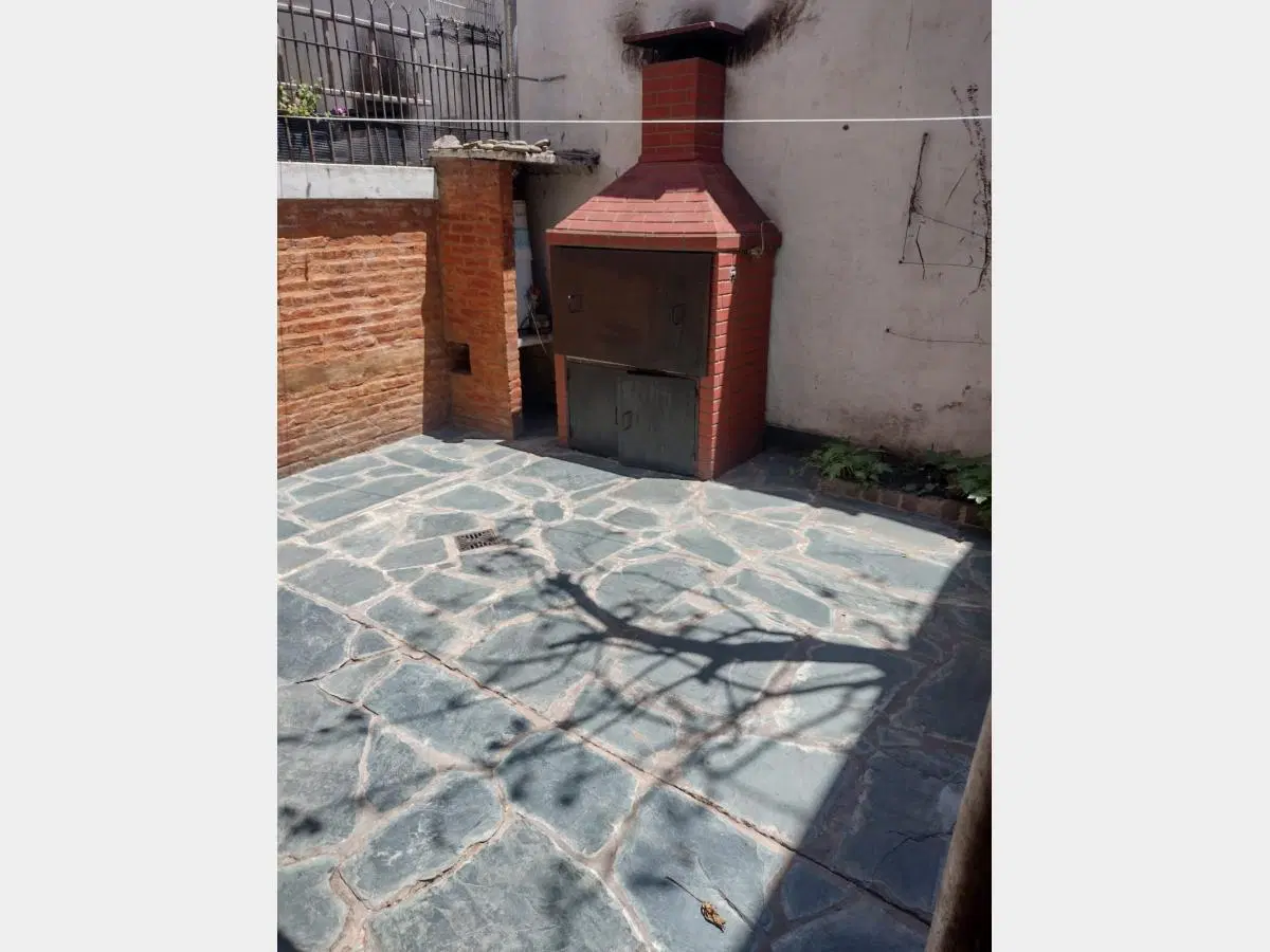 Duplex en Alquiler en Haedo 8