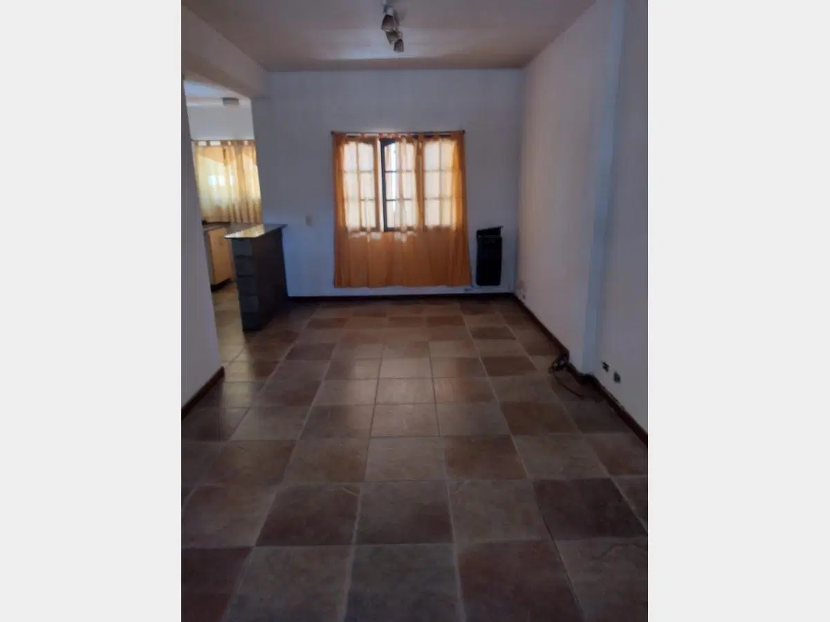 Duplex en Alquiler en Haedo 4