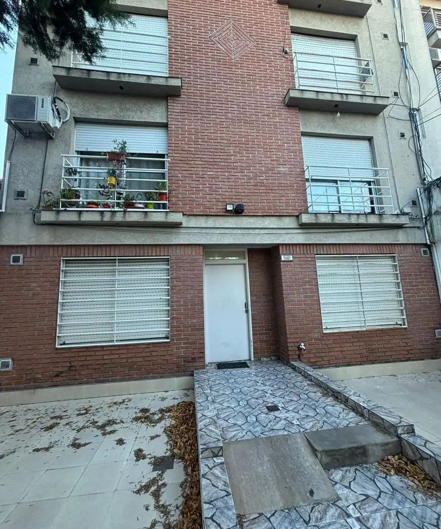 ALQUILER DEPARTAMENTO MONOAMBIENTE CERCANO AL CENTRO DE MORON 3