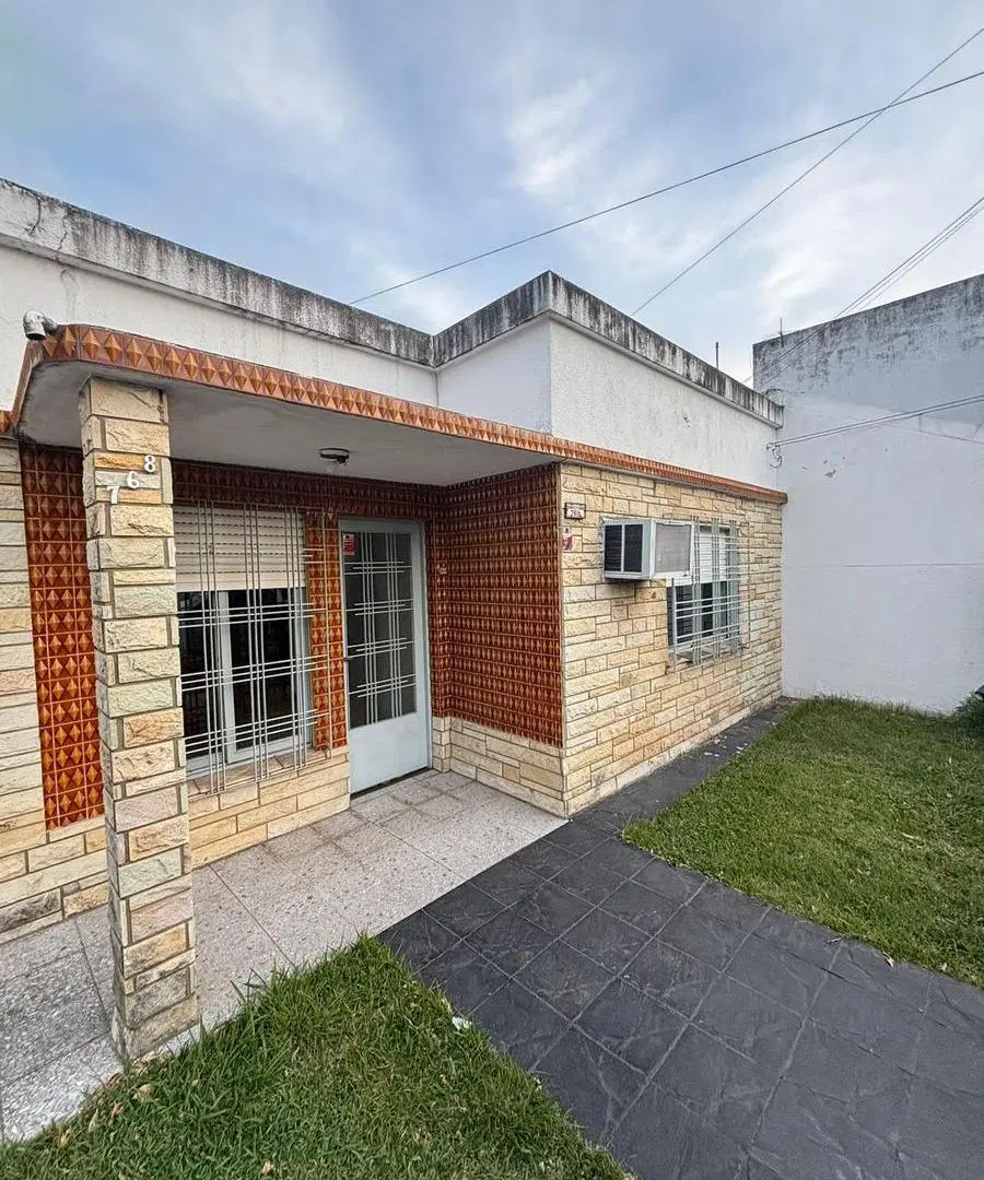 CASA DE 4 AMBIENTES A RECICLAR EN HAEDO NORTE 3