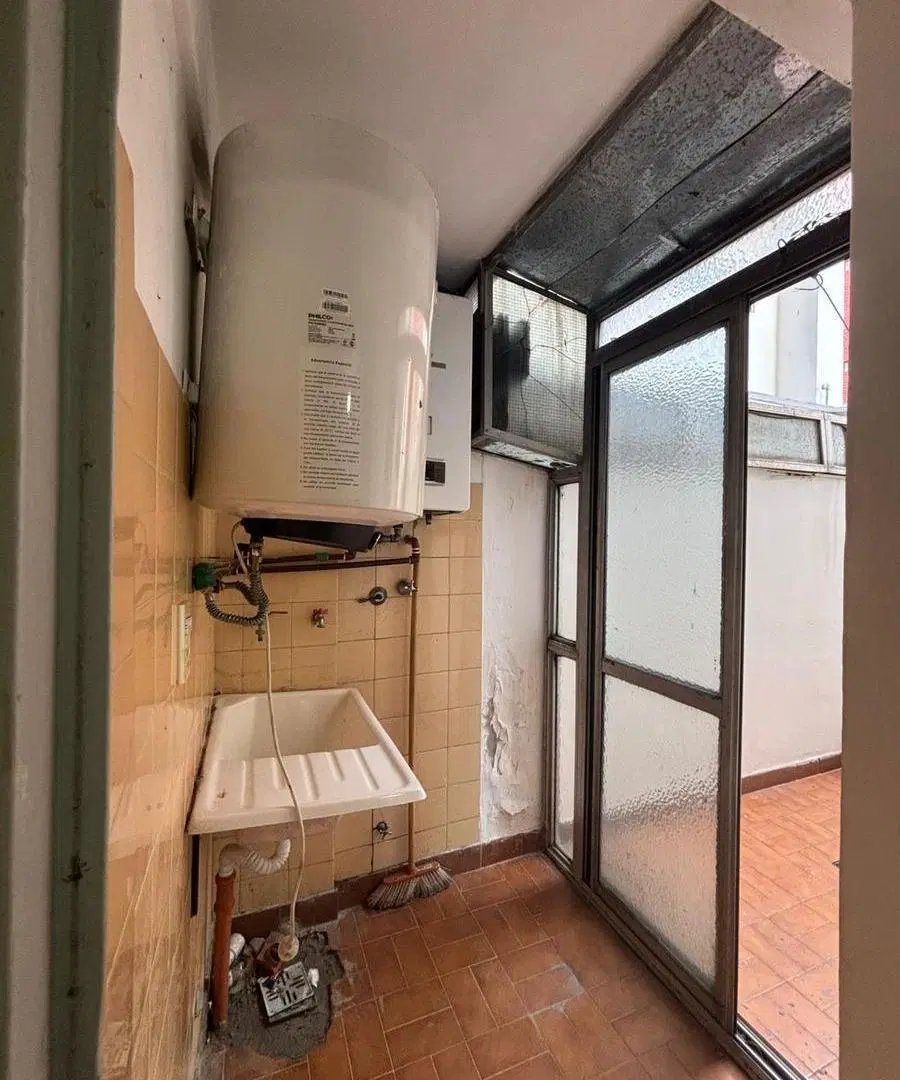 ALQUILER DE DEPARTAMENTO DE 3 AMBIENTES CENTRICO, CON BALCON Y PATIO 4
