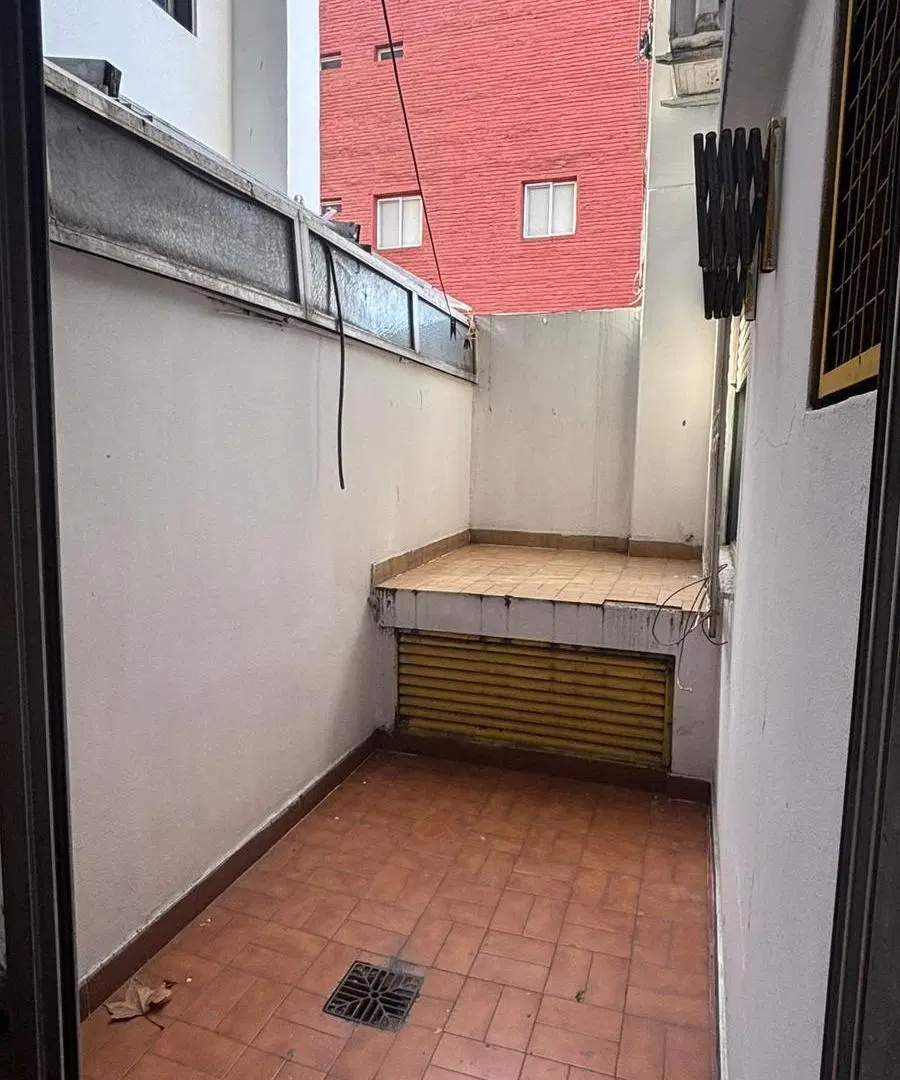 ALQUILER DE DEPARTAMENTO DE 3 AMBIENTES CENTRICO, CON BALCON Y PATIO 2