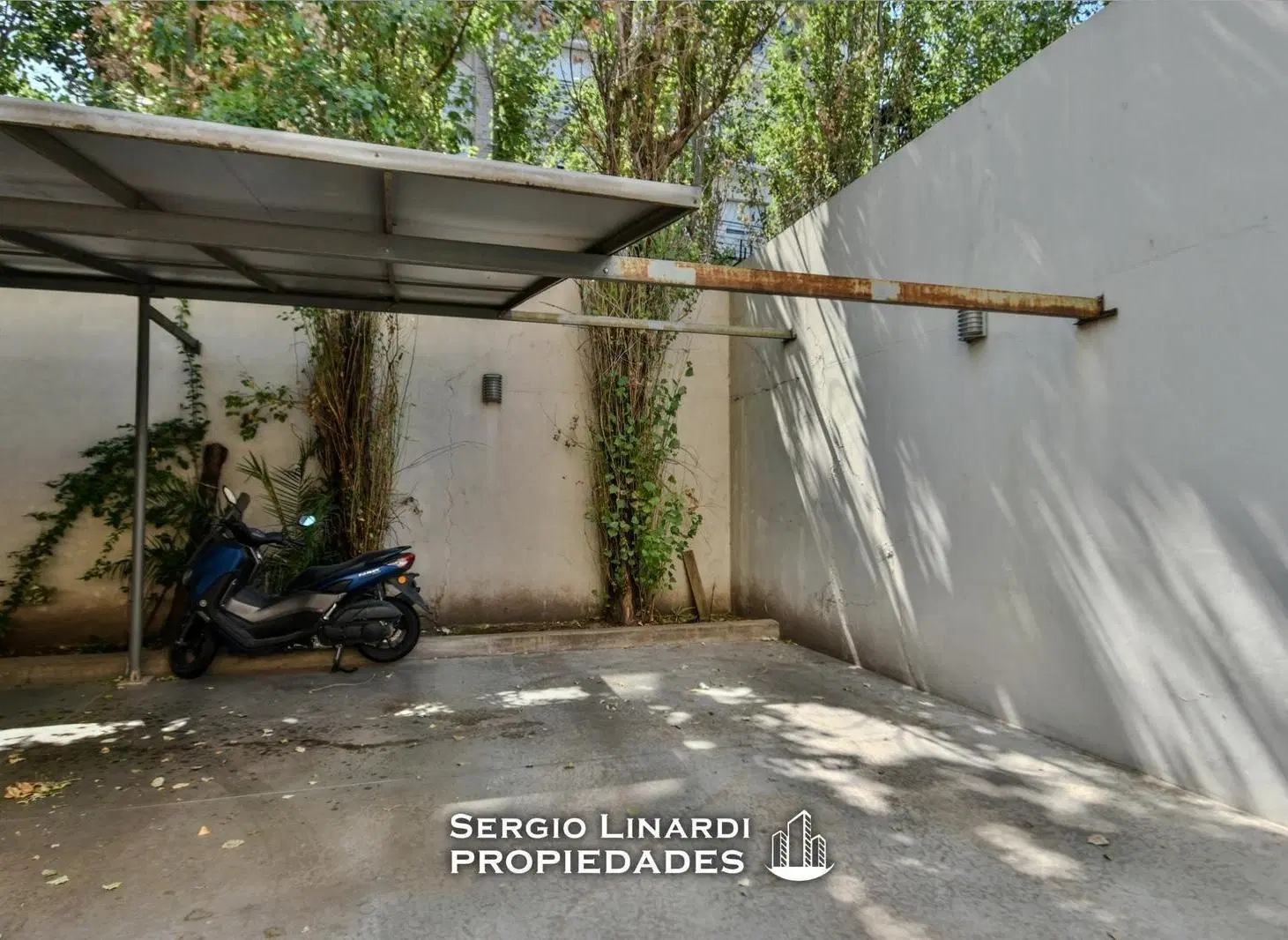 DEPARTAMENTO DE 3 AMBIENTES CON 2 BAÑOS Y COCHERA EN EL CENTRO DE MORON 2