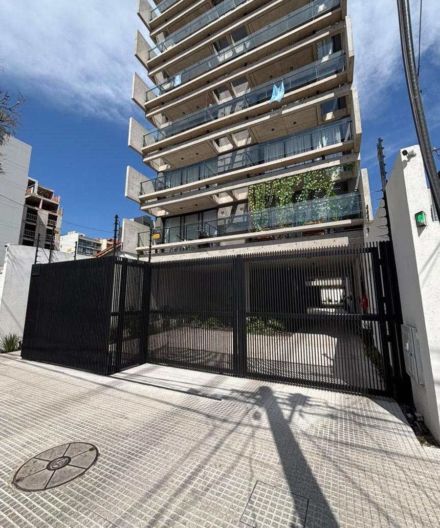Foto de EXCELENTE 3 AMBIENTES A ESTRENAR CON COCHERA Y BALCÓN, imagen 1